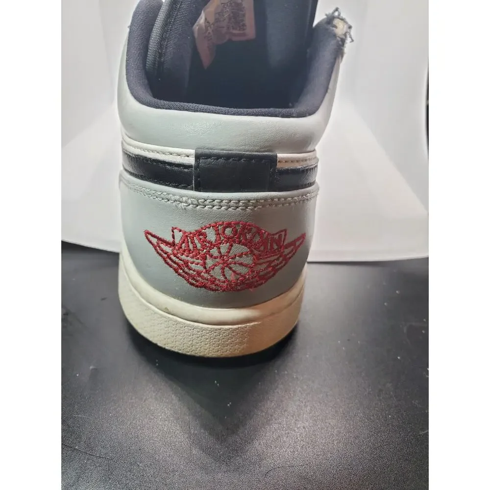 Nike Air Jordan 1 Low Light Smoke Gray Size 8.5 Men Sneakers Retro Athletic Shoe